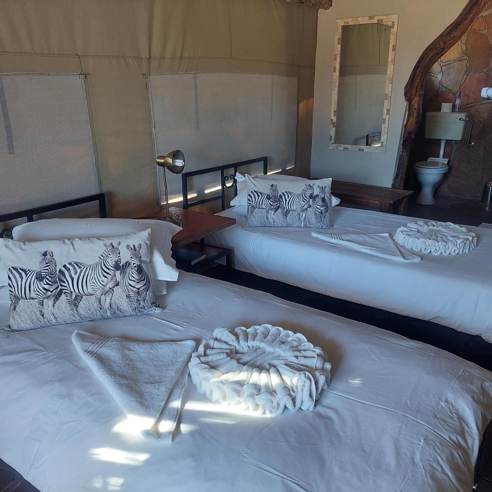 Torgos Lodge Koes Екстер'єр фото